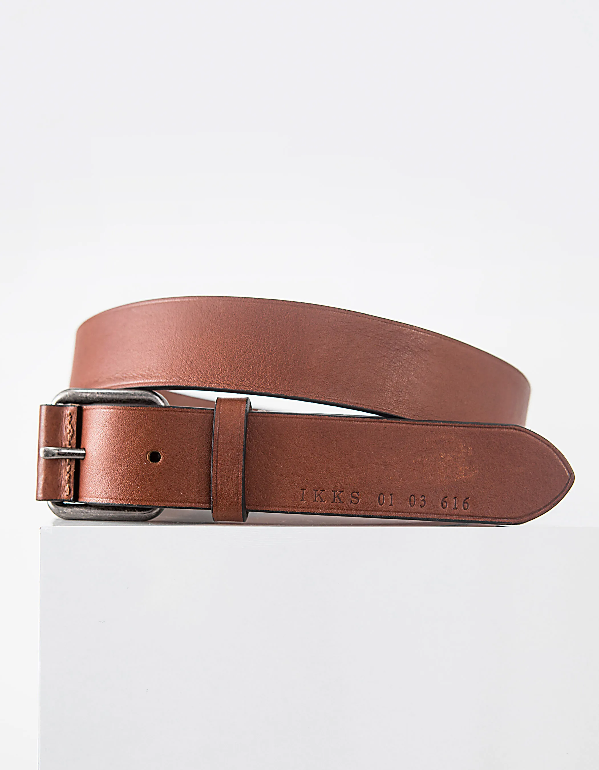 Ceinture cognac en cuir à boucle gainée Homme