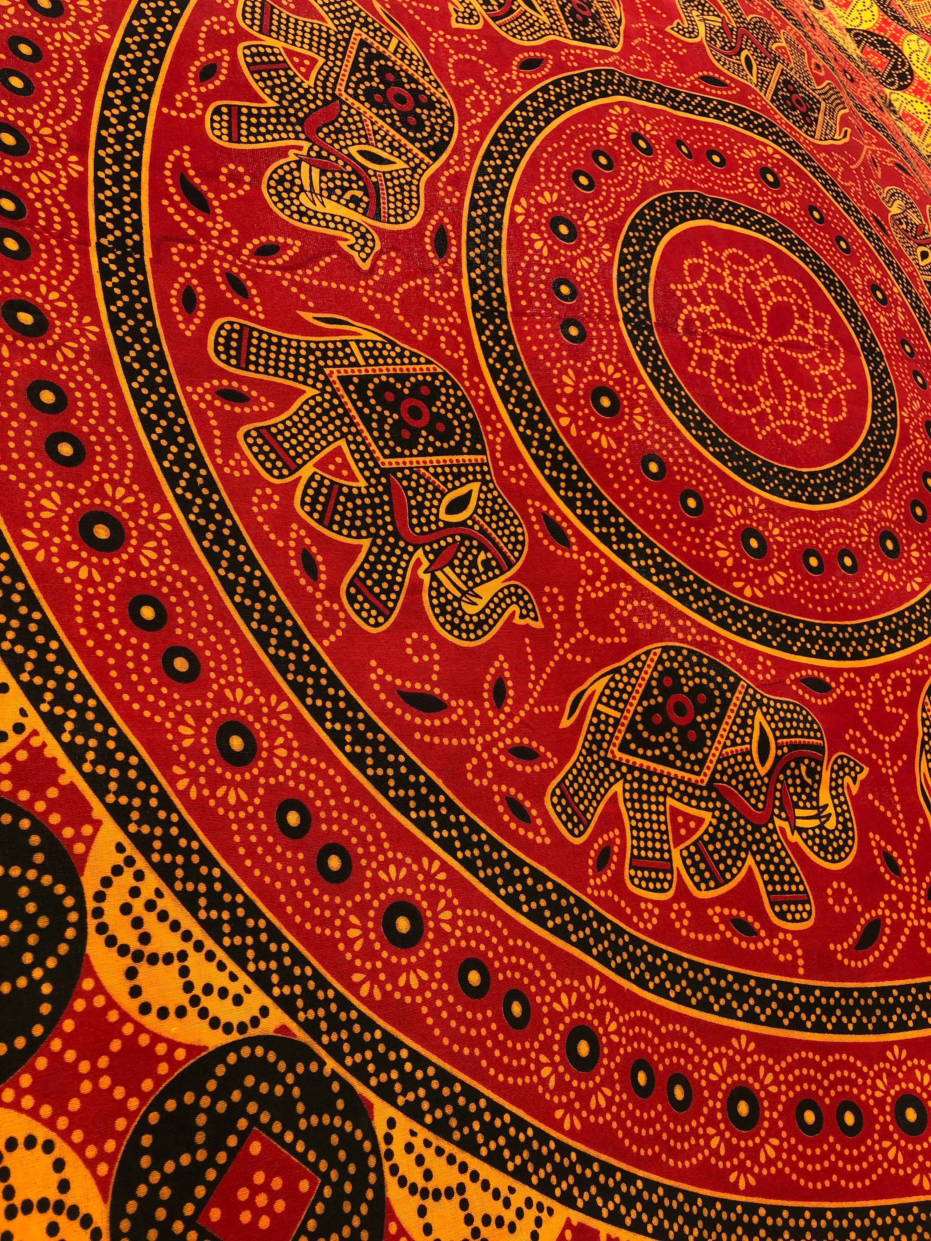 DELICIOUS ELEPHANT MANDALA WALL HANGING / TAPESTRY / THROW