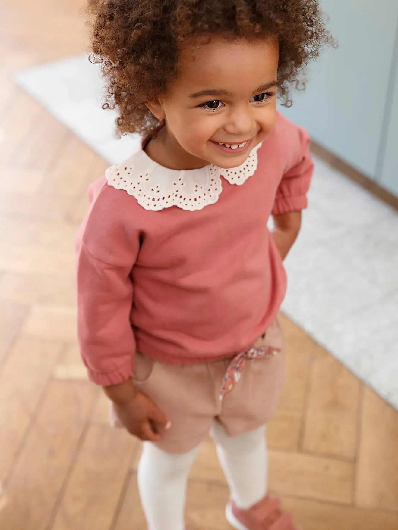 Short bébé taille élastiquée avec ceinture en tissu beige - Vertbaudet