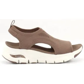 SKECHERS Women's Arch Fit City Catch Sandal (Mocha)