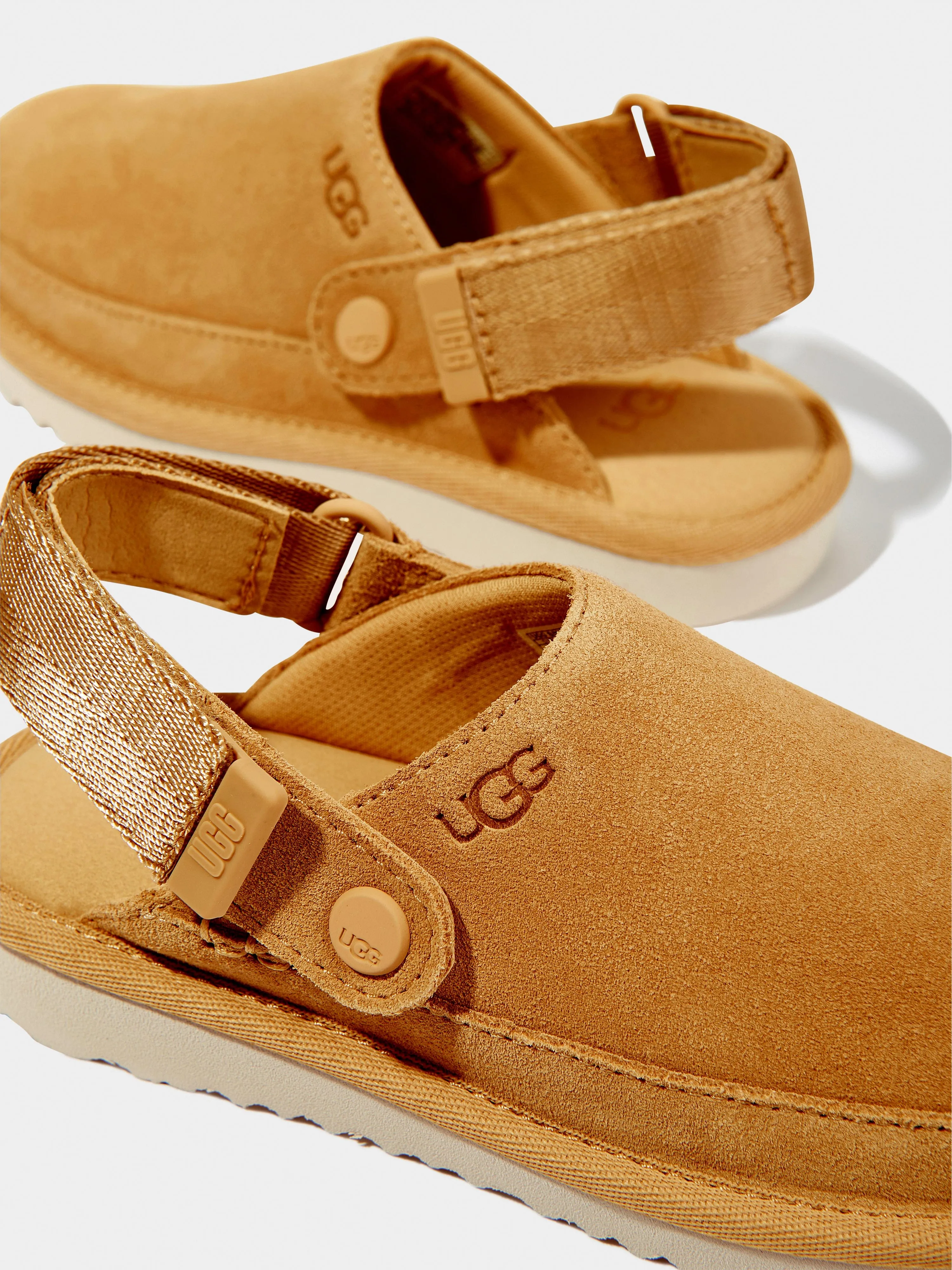 UGG Kids Goldenstar Clog in Brown