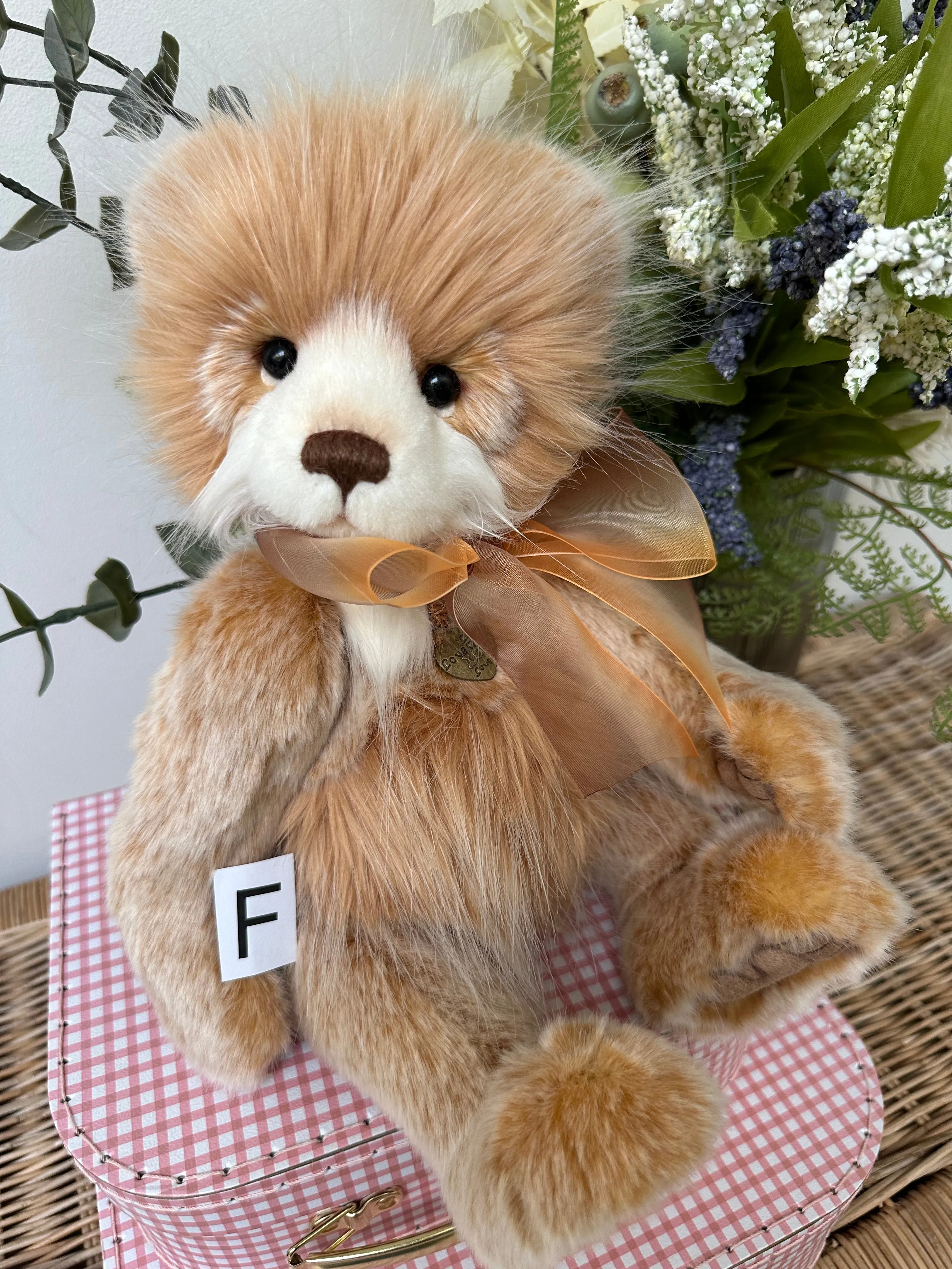 Watchmaker Charlie Bears Cuddle Time Teddy Bear with Bonus Pin Badge