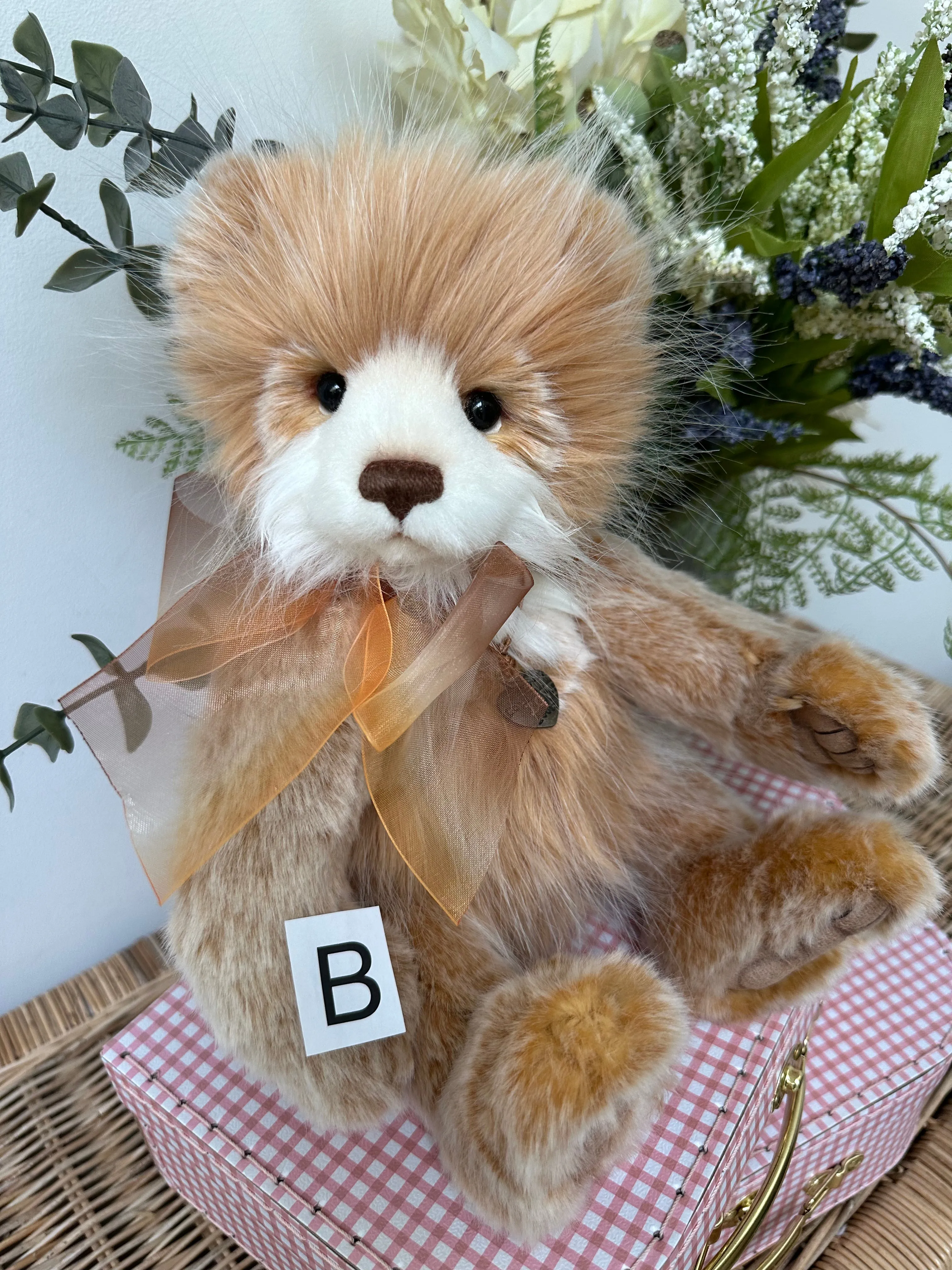 Watchmaker Charlie Bears Cuddle Time Teddy Bear with Bonus Pin Badge