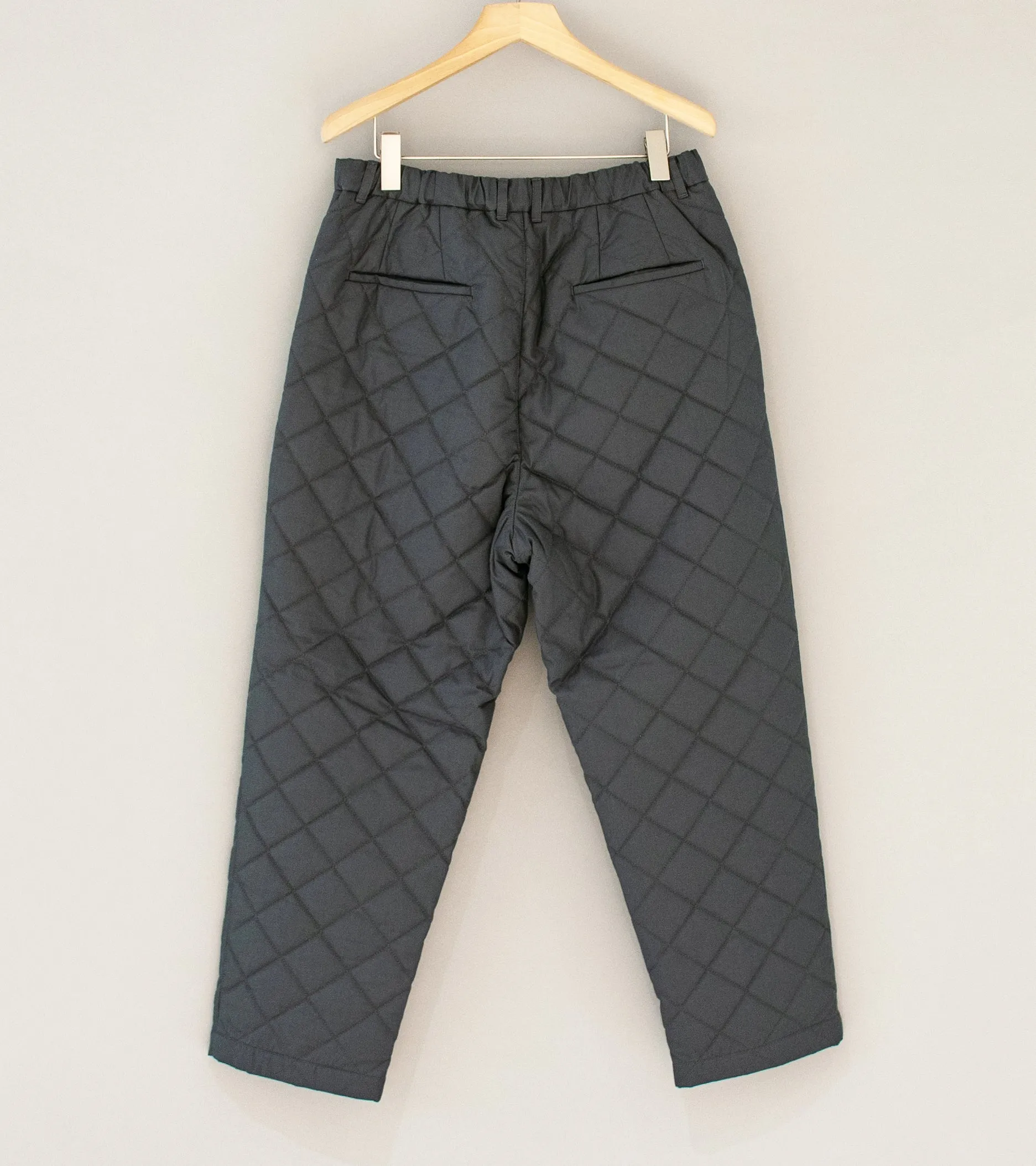 Yoko Sakamoto 'Quilting Tapered Pants' (Gray)